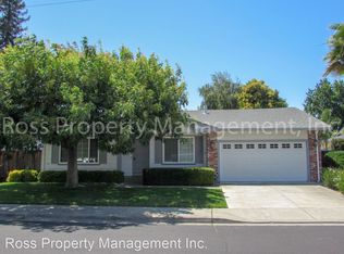 1450 Ridgewood Rd, Pleasanton, CA 94566