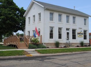 117 S Elm St, Franklin Grove, IL 61031