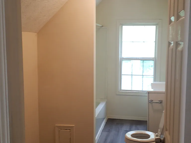 1459 Ridgewood Ave #3 — Photo 2