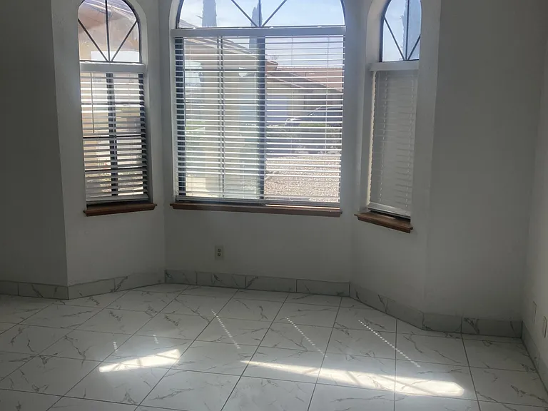 13855 Driftwood Dr — Photo 8