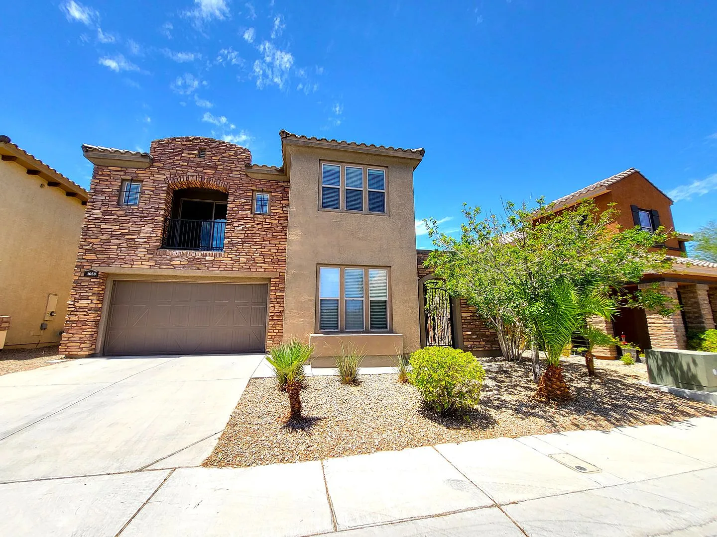 3 bed, 2.5 bath, 2665 sqft, $2,450 — Photo 1