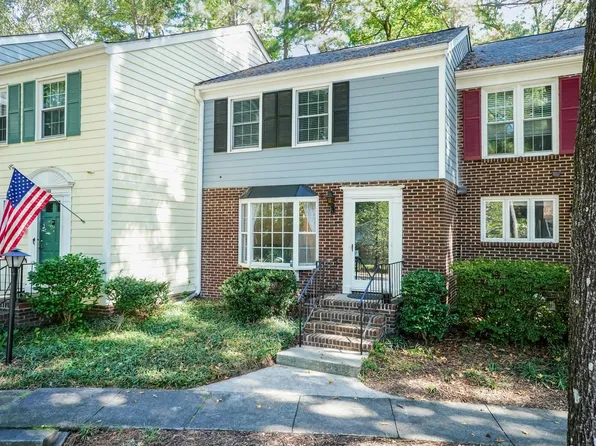 1107 Collington Dr, Cary, NC 27511