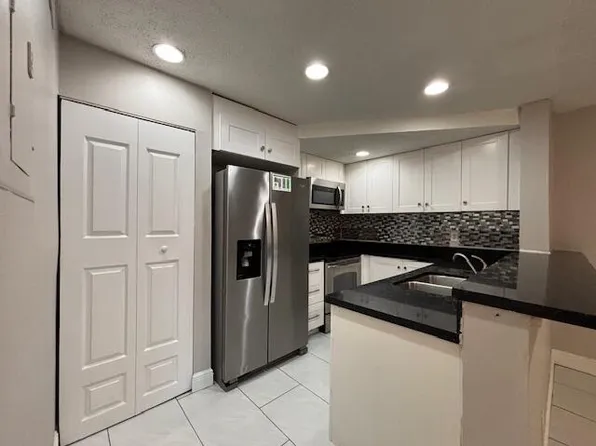 5844 Blueberry Unit 68 Court, Lauderhill, FL 33313