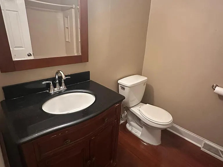 205 Bernard Ct — Photo 22
