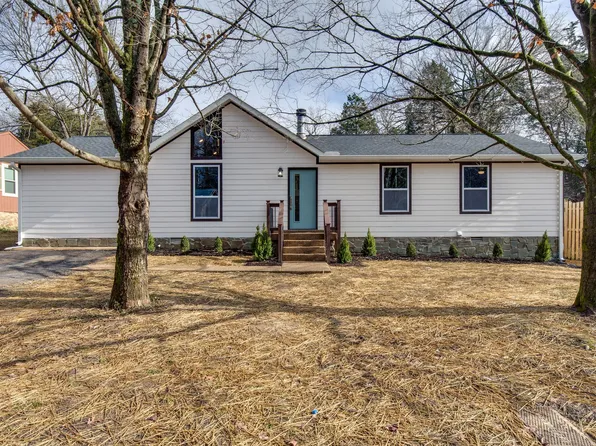 657 Mercer Dr, Hermitage, TN 37076
