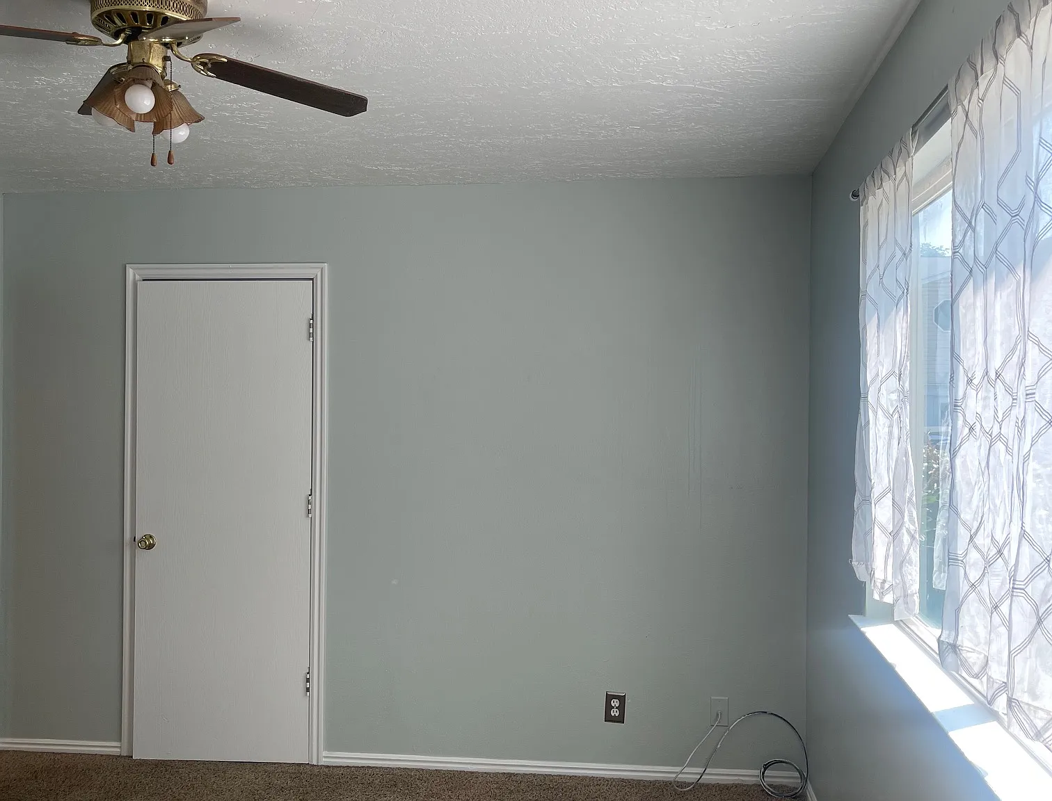 2 bed, 840 sqft, $1,200 — Photo 1