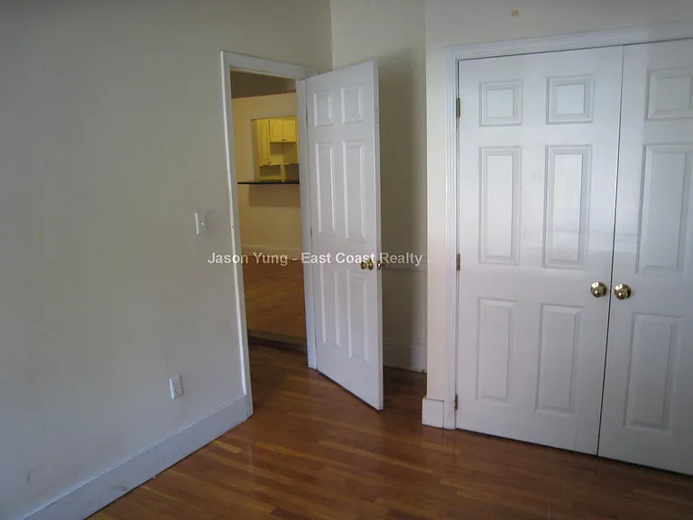54 Egmont St #1 — Photo 22