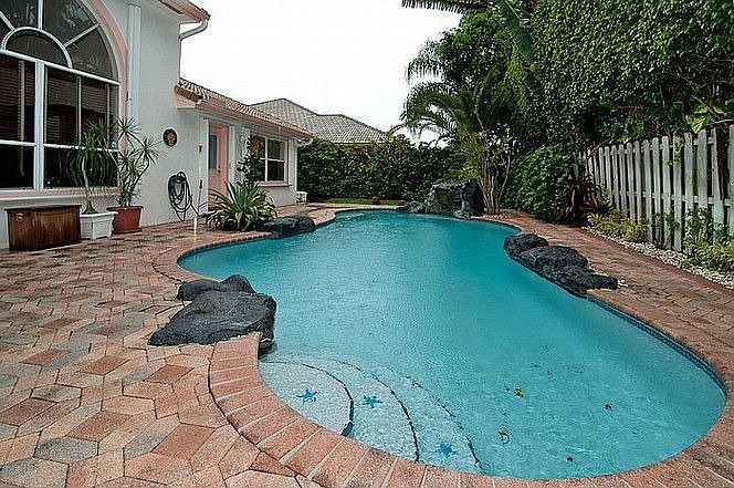 2nd image of 10721 Santa Fe Dr