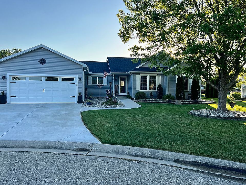2nd image of 57835 Brook Valley Ct