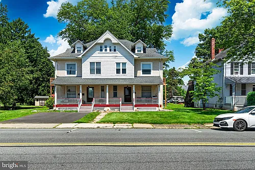 445 E Main St #2 Photo 1