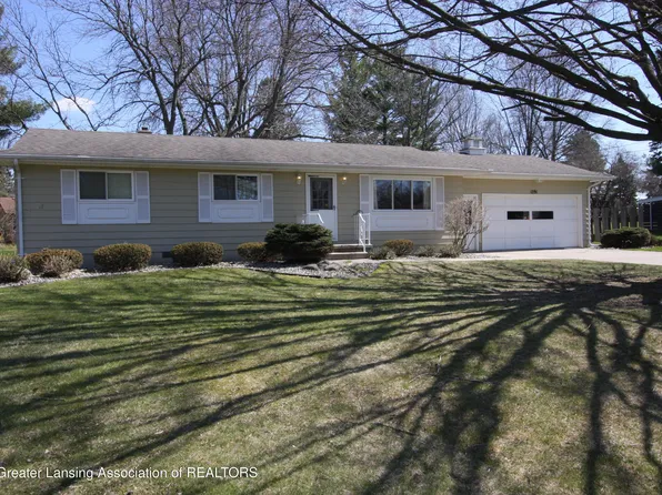 1391 Primrose Ln, Dewitt, MI 48820