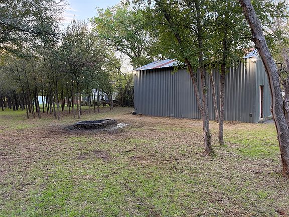 3rd image of 570 County Road 4856
