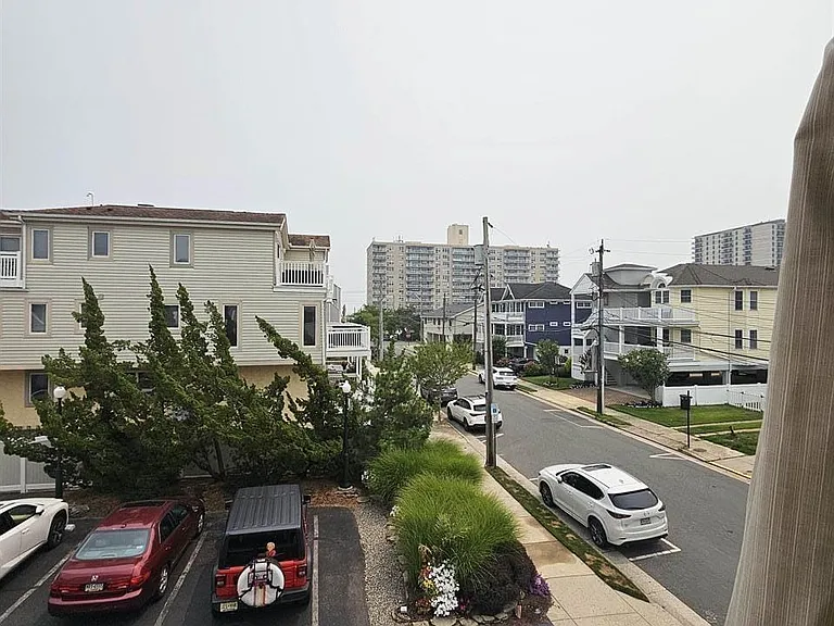 11 S Adams Ave #8 — Photo 44