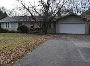 4755 Old Oak Rd, Oshkosh, WI 54904