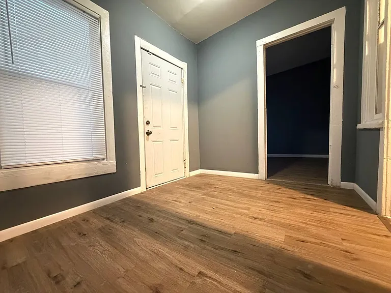 1309 W 110th Pl — Photo 18