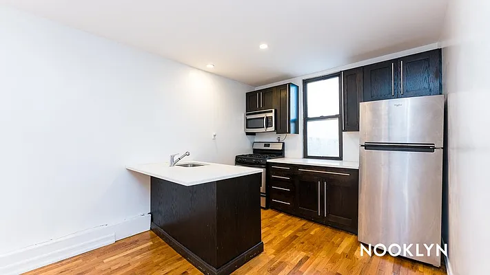 Rented by Nooklyn NYC LLC | media 50