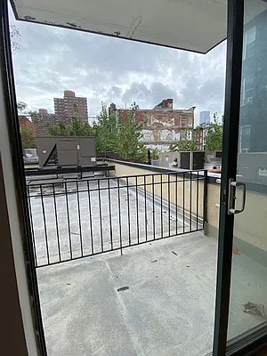 Rented by REAL New York | media 11