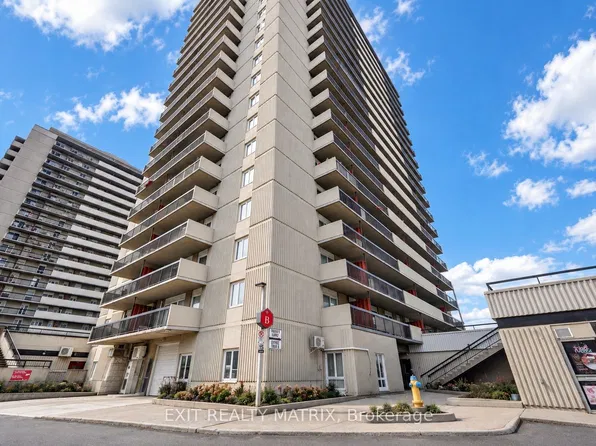 158 McArthur Ave #B-1204, Ottawa, ON K1L 7E7