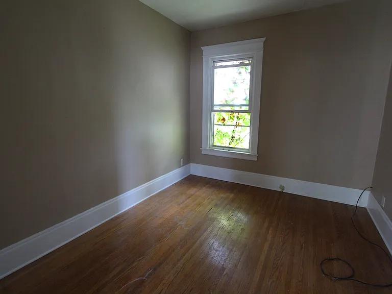 300 1/2 S Lowell Ave — Photo 16