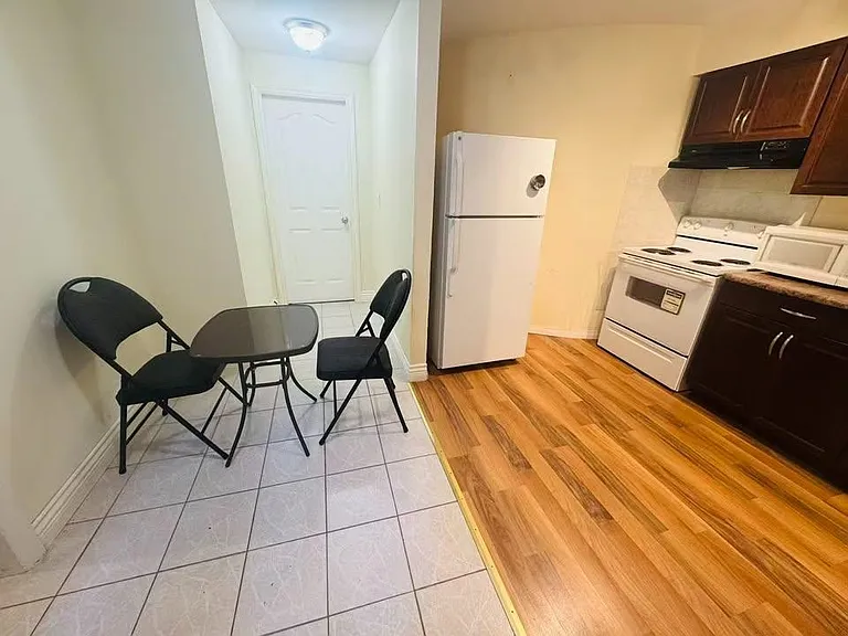 1700 Sugarpine Ct — Photo 3