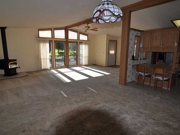 4th image of 573 NW Silver Meadow Ln #11