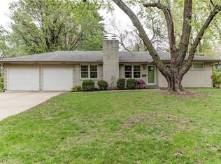 7841 Tomahawk Rd, Prairie Village, KS 66208