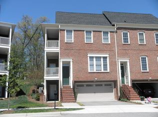 3821 Colonial Green Cir SW, Roanoke, VA 24018