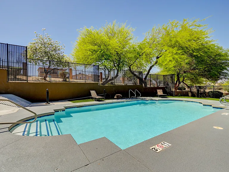 Maryland Villas Apartments — Photo 18