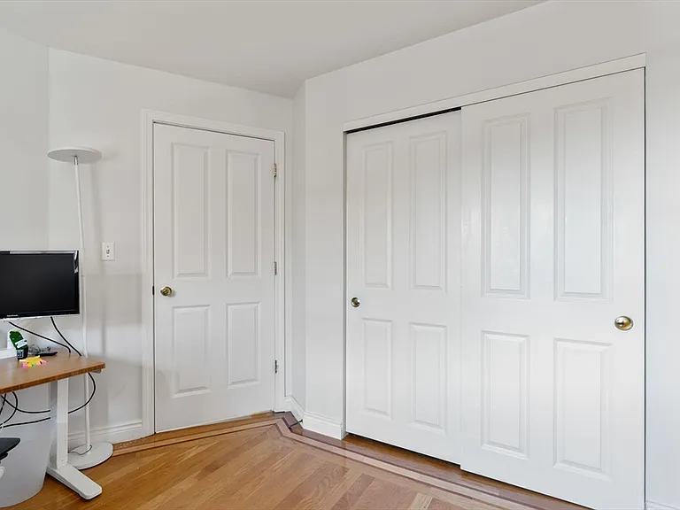 10 Charlesgate E #501 — Photo 23