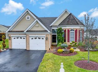 3 Ballybunion Dr, Monroe Township, NJ 08831