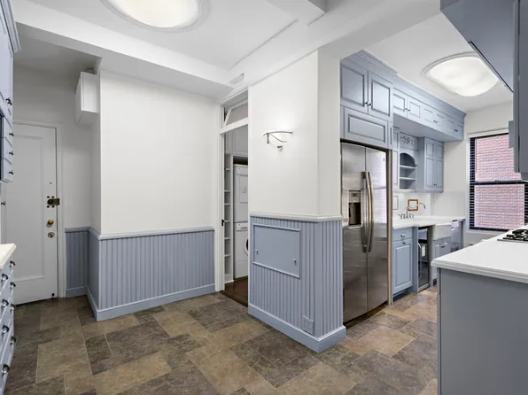 115 East 86th Street image 8 of 15