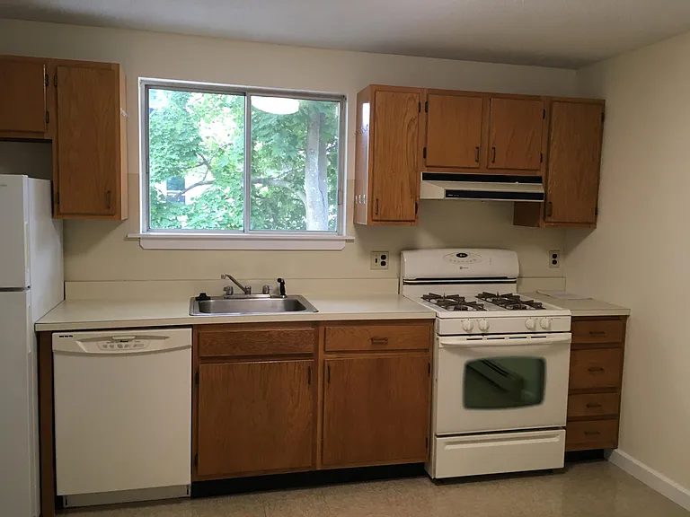 62 Lexington St #2 — Photo 4