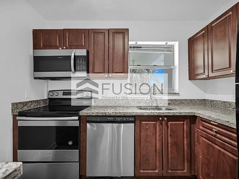 400 NW 65th Ave #220 — Photo 17