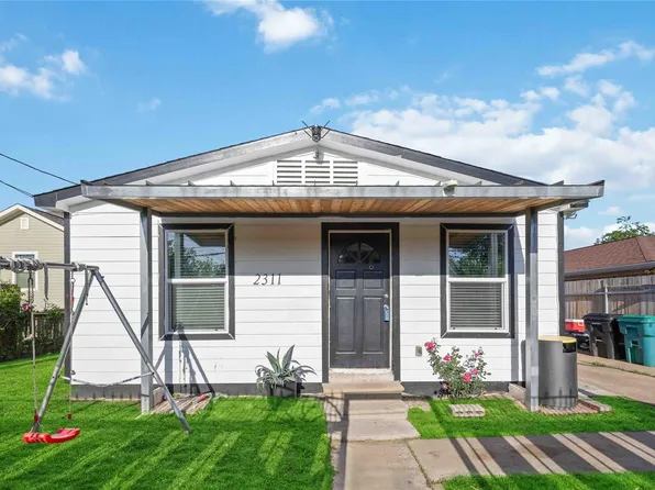 2311 Russell St, Houston, TX 77026