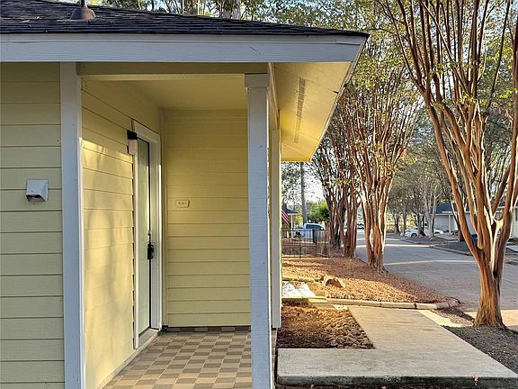 3rd image of 3424 Balboa Cir #48