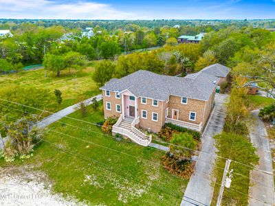 518 S Beach Blvd, Waveland, MS, 39576