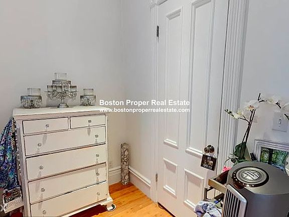 254 Newbury St. #1 Boston - Back Bay Unit Photo 6