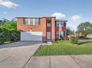 8400 Vinetree Dr, Arlington, TX 76002
