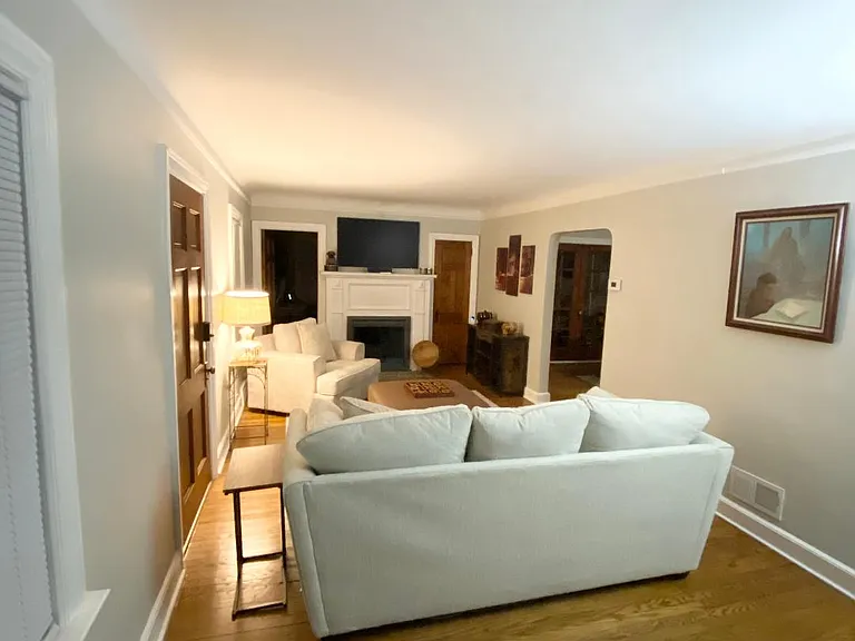 2150 Joy Rd — Photo 4