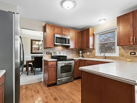 2nd image of 3679 Leather Leaf Ln