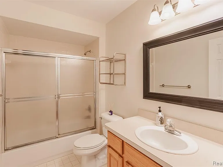 159 Allenhurst Ave — Photo 21