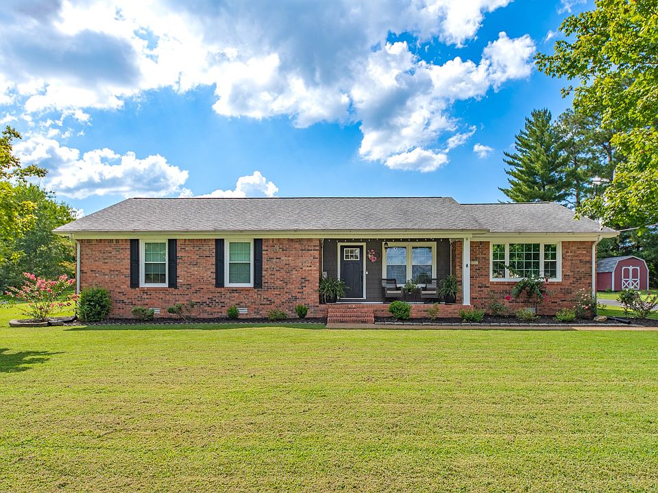 1041 Jackson Dr, Pulaski, TN 38478 | Zillow