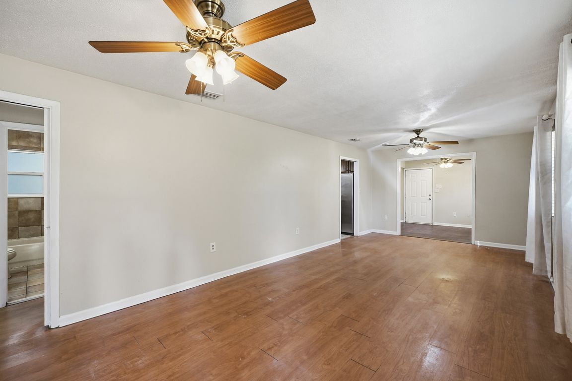 next background image