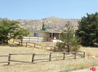 1195 Arabian Dr, Tehachapi, CA 93561