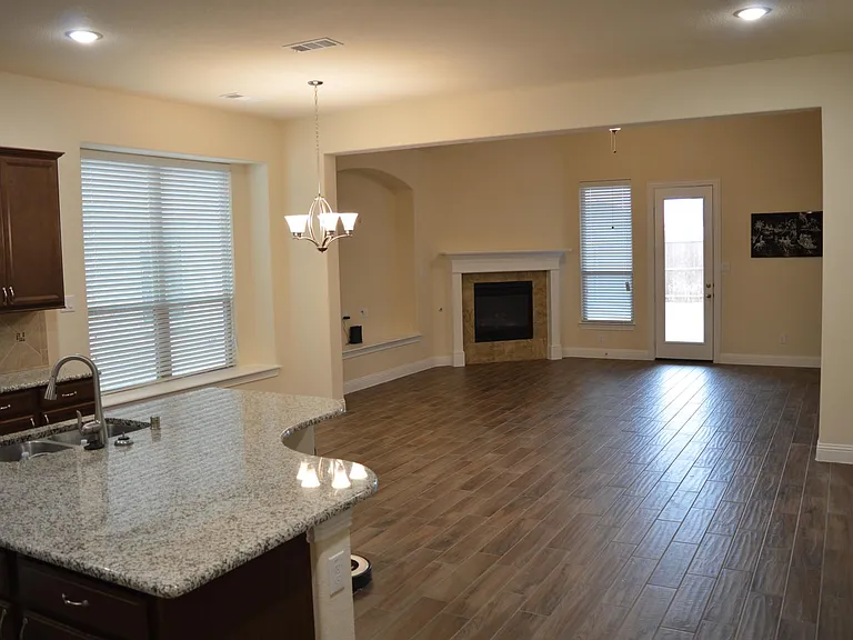 127 Iris Dr — Photo 12