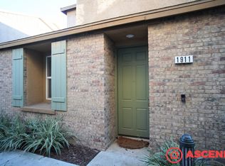 1911 Harpercolins St, Bakersfield, CA 93311