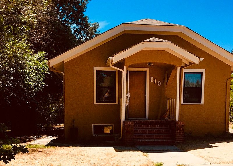 1st image of 810 21st St #1