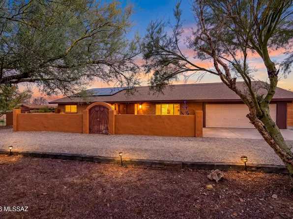 16052 W Ridgemoor Ave, Tucson, AZ 85736