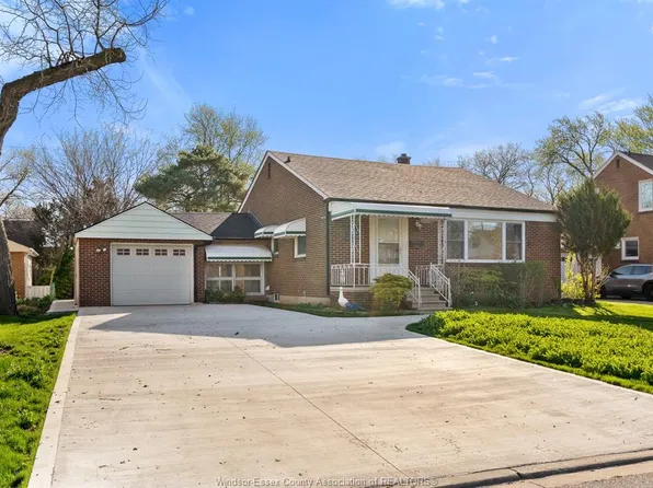 3140 Bruce Ave, Windsor, ON N9E 1W5