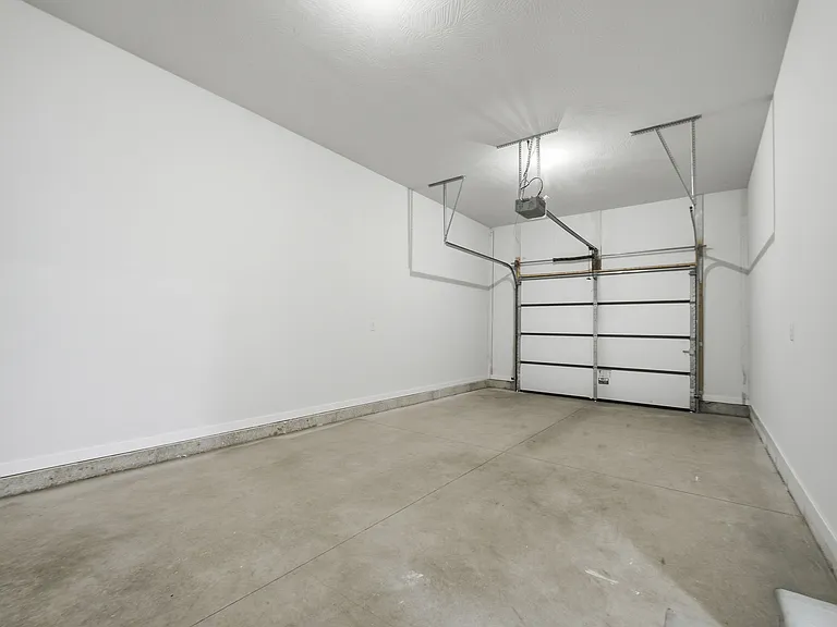 1759 S West St — Photo 17